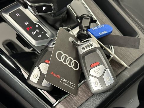 Used 2023 Audi Q5 2.0T Premium w/ Convenience Package image 23