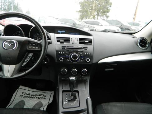 Used 2013 MAZDA MAZDA3 i Touring image 16