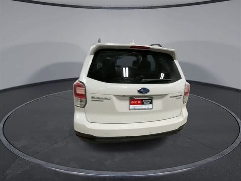 Used 2017 Subaru Forester 2.5i Premium image 7