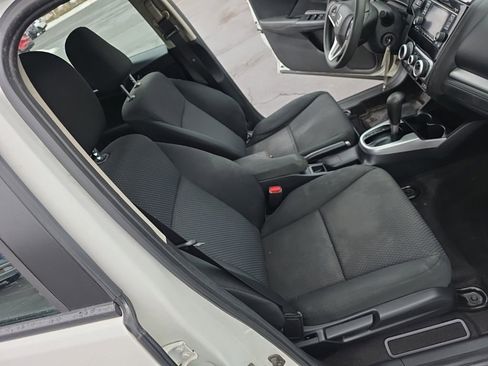 Used 2019 Honda Fit LX image 23