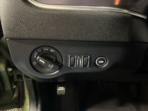 Used 2018 Dodge Charger GT w/ Blacktop Package AWD/4WD image 27
