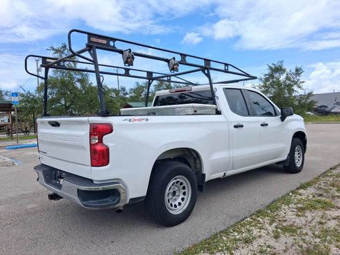 Used 2023 Chevrolet Silverado 1500 W/T w/ Trailering Package AWD/4WD image 6