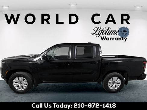Used 2024 Nissan Frontier SV w/ SV Convenience Package RWD image 6