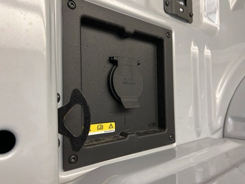 New 2025 Ford F150 Lariat w/ Equipment Group 502A High image 41