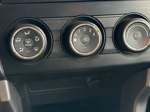 Used 2015 Subaru Forester 2.5i image 28