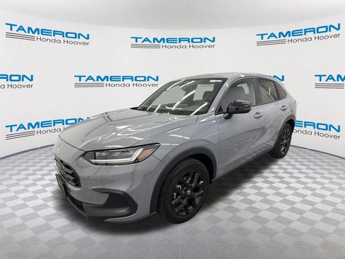 Used 2025 Honda HR-V Sport image 1