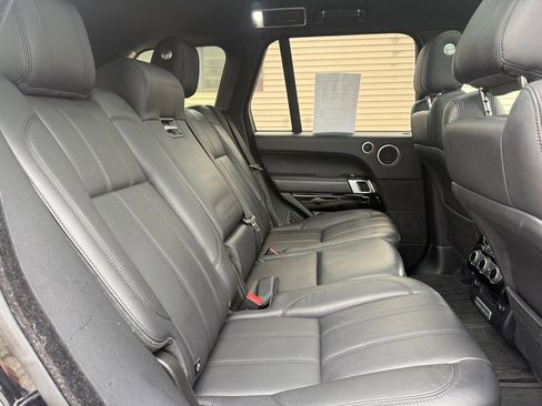 Used 2016 Land Rover Range Rover HSE image 13