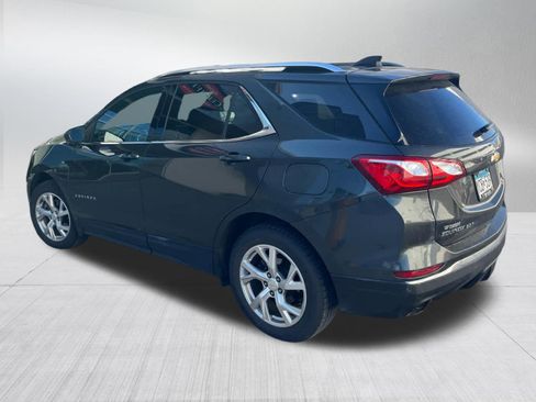 Used 2020 Chevrolet Equinox LT image 3