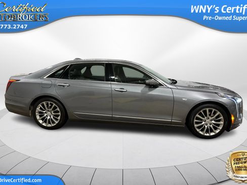 Used 2020 Cadillac CT6 Luxury image 4