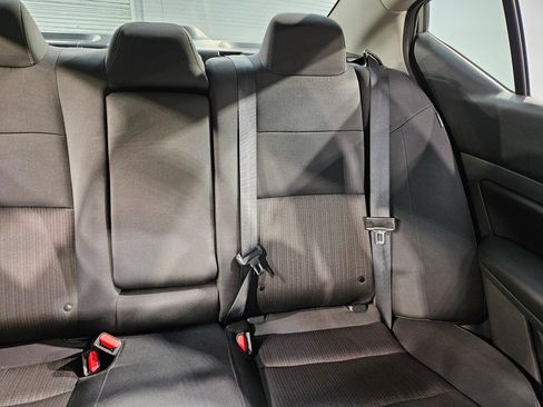 Used 2024 Nissan Altima 2.5 S FWD image 14