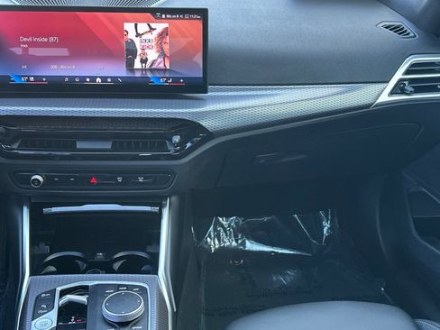 Used 2025 BMW 330i Sedan w/ Convenience Package image 28