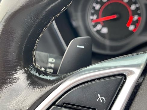 Used 2022 Chevrolet Camaro LT image 27