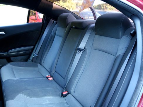 Used 2020 Dodge Charger SXT w/ Blacktop Package image 32