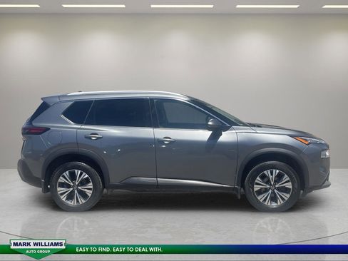 Used 2021 Nissan Rogue SV w/ Premium Package AWD/4WD image 2