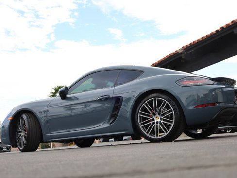 Used 2017 Porsche 718 Cayman S image 17