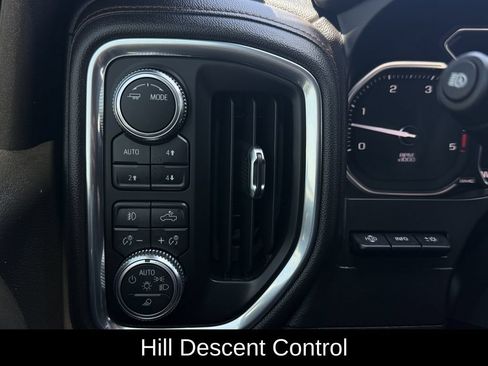 Used 2021 GMC Sierra 2500 AT4 w/ AT4 Premium Plus Package AWD/4WD image 29