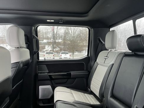 Used 2023 Ford F150 Lightning Platinum image 16