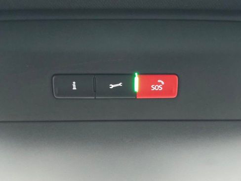 Used 2020 Volkswagen Atlas Cross Sport SEL image 40