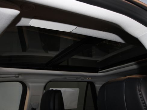 New 2026 Lincoln Navigator Reserve AWD/4WD image 18