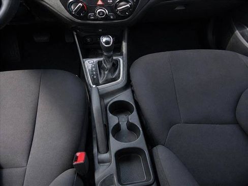 Used 2020 Hyundai Accent SE FWD image 17
