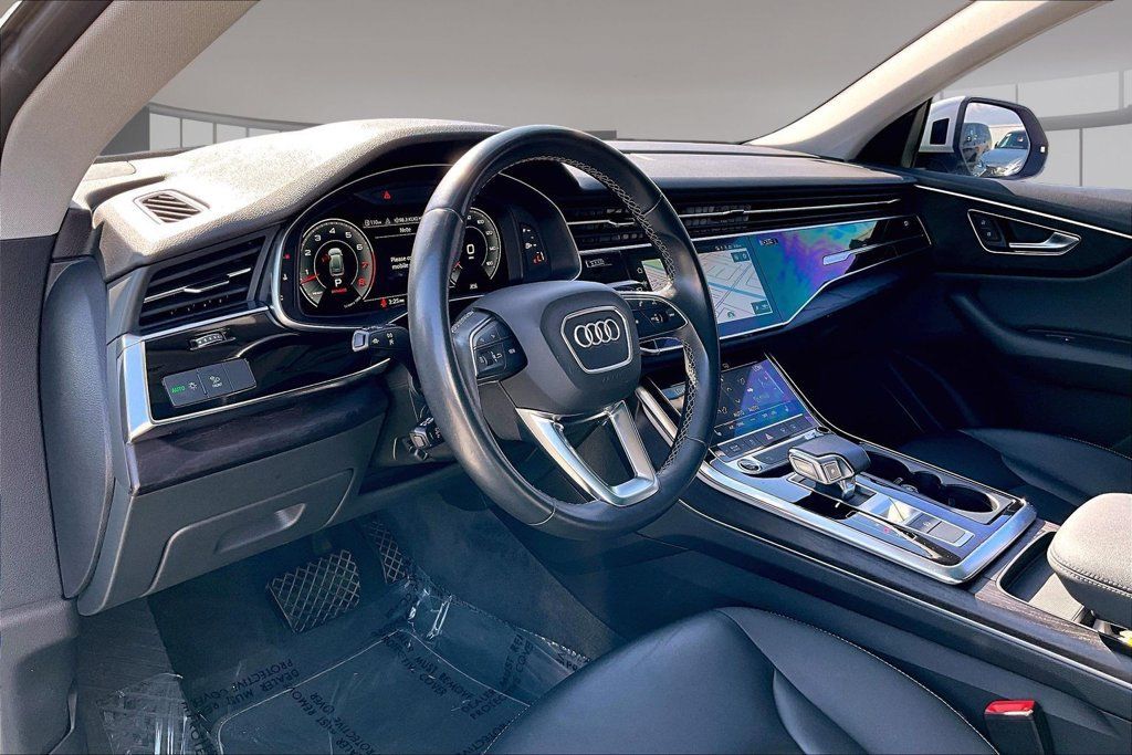 Used 2022 Audi Q8 Premium AWD/4WD image 15