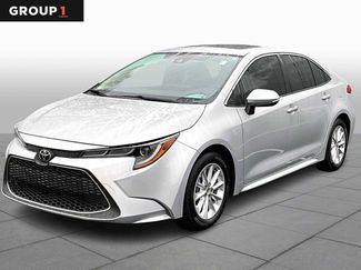 Used 2022 Toyota Corolla XLE video 1