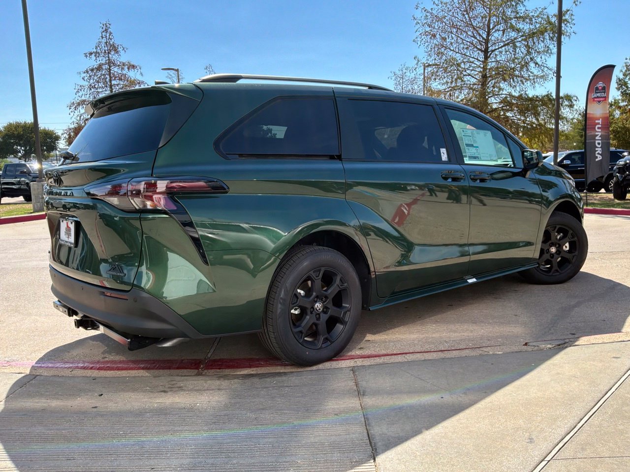 New 2026 Toyota Sienna XLE Woodland Edition AWD/4WD image 5