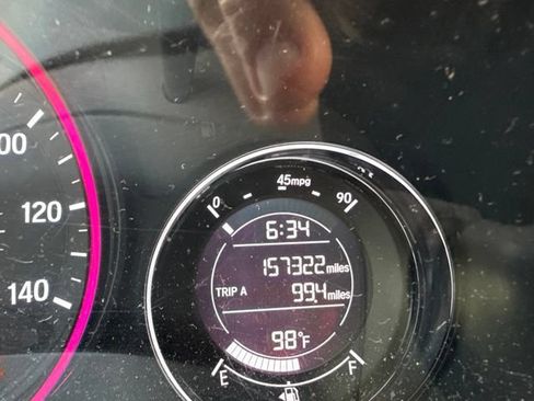 Used 2016 Honda HR-V LX image 9