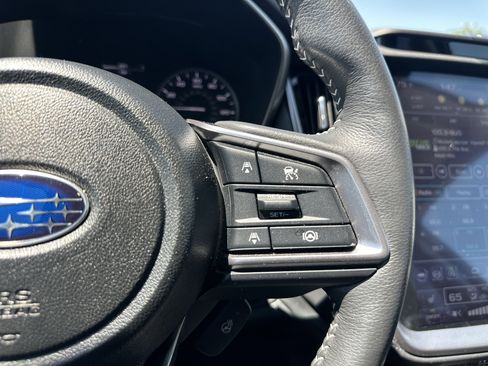 Used 2025 Subaru Outback Limited AWD/4WD image 22