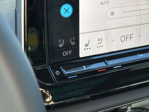 New 2026 Volkswagen Atlas Cross Sport SE image 26