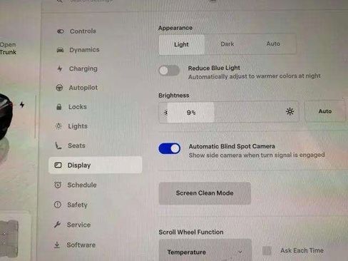 Used 2023 Tesla Model 3 Standard Range image 30