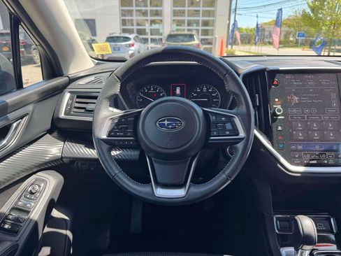 Used 2023 Subaru Ascent Premium w/ Convenience Package AWD/4WD image 23