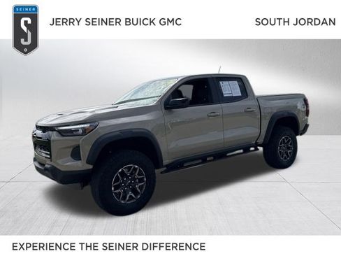 Used 2024 Chevrolet Colorado ZR2 w/ Technology Package AWD/4WD image 1