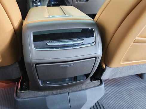 Used 2022 Cadillac Escalade Premium Luxury w/ Performance Package AWD/4WD image 17