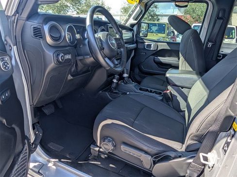 Used 2021 Jeep Wrangler Sport S image 13