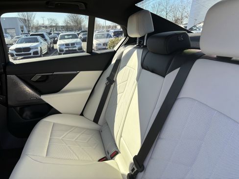 Certified 2026 BMW 530i 530i w/ Premium Package image 33