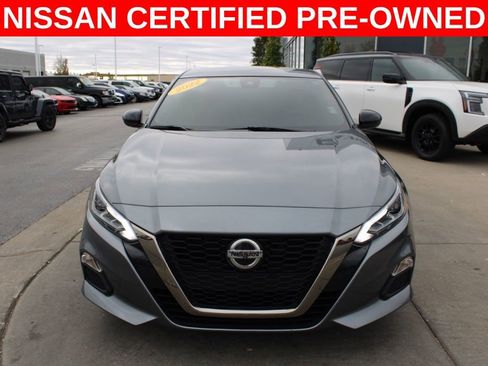 Certified 2022 Nissan Altima 2.5 SR image 2