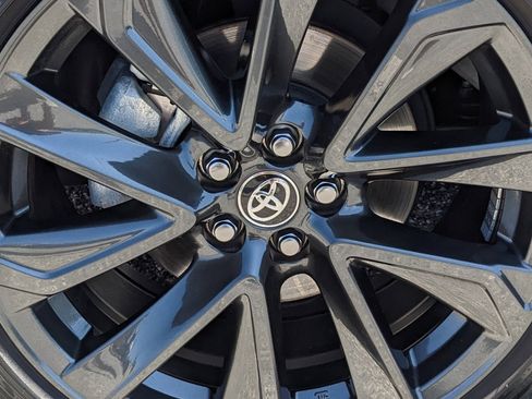 Used 2025 Toyota Corolla SE FWD image 36