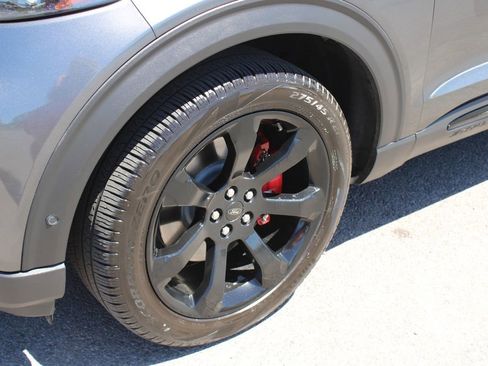Used 2020 Ford Explorer ST w/ ST High-Performance Pack AWD/4WD image 12