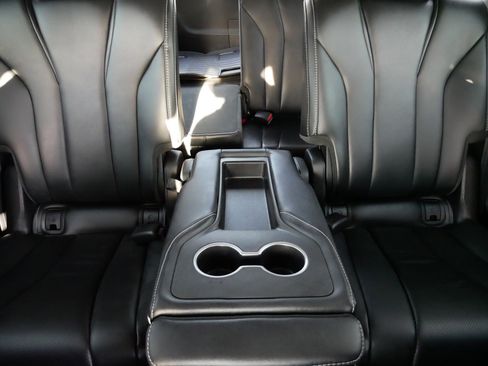 Used 2023 Acura MDX SH-AWD w/ Technology Package image 13