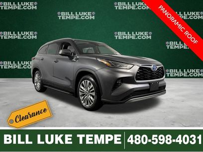 Used 2024 Toyota Highlander Platinum
