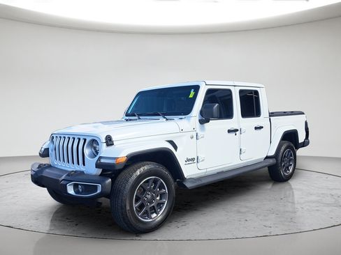 Used 2021 Jeep Gladiator Overland w/ Popular Equipment Package AWD/4WD image 7