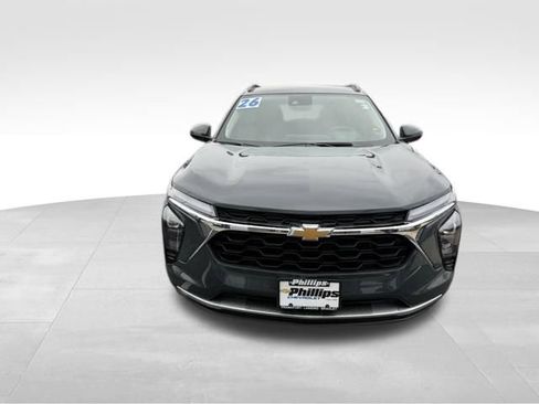 Certified 2026 Chevrolet Trax LT w/ LT Convenience Package image 2