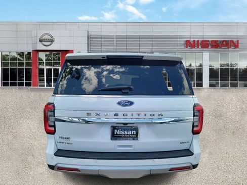 Used 2024 Ford Expedition Max Limited RWD image 6