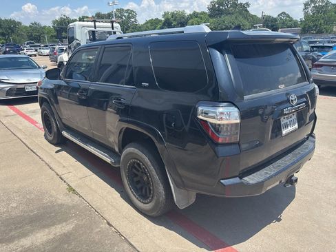 Used 2016 Toyota 4Runner SR5 Premium AWD/4WD image 5