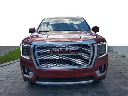 Used 2023 GMC Yukon Denali w/ Denali Reserve Package image 2