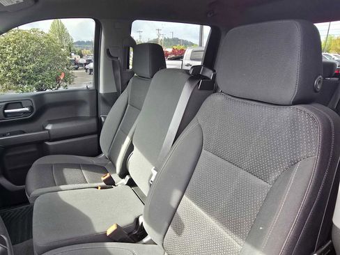 Used 2022 Chevrolet Silverado 1500 Custom AWD/4WD image 24