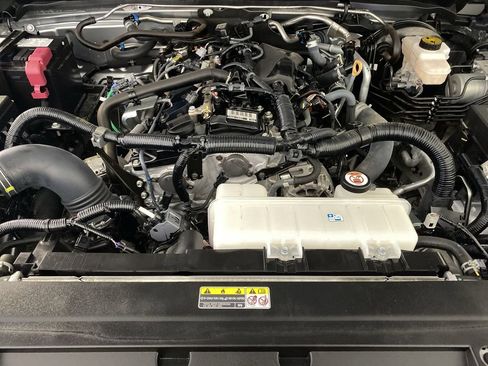 Used 2024 Toyota Tacoma SR5 AWD/4WD image 34