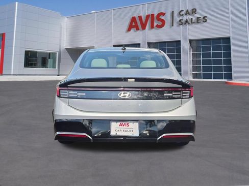 Used 2025 Hyundai Sonata SEL FWD image 7