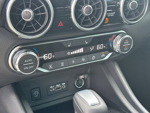 New 2025 Nissan Sentra SR w/ Midnight Edition image 30